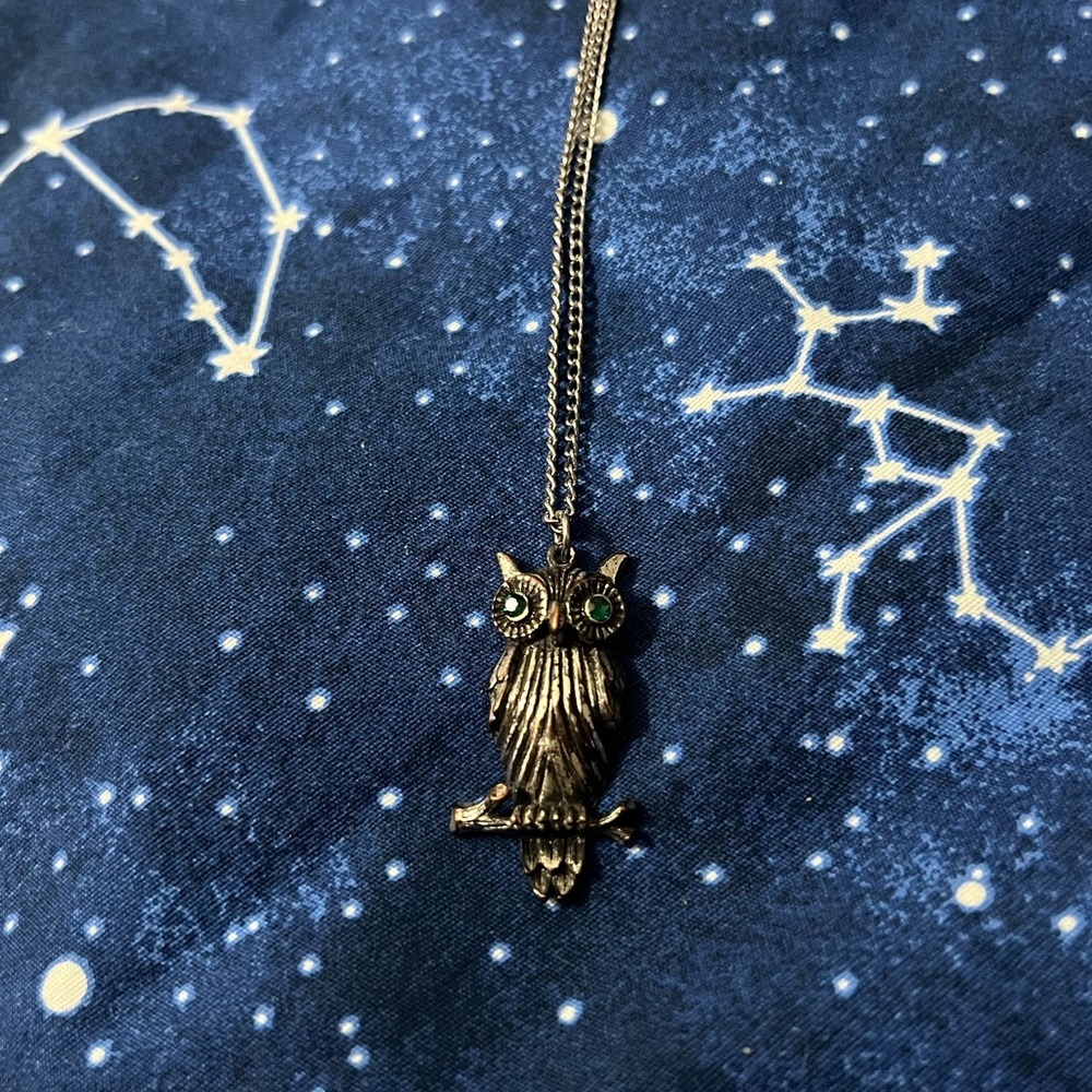 LAST CHANCE! VINTAGE Golden Owl Necklace w Rhinestone Eyes